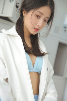 丰满白嫩少妇肉肉大HD