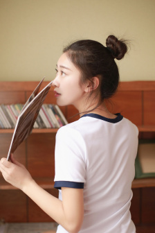 欧美二品道不卡免费视频